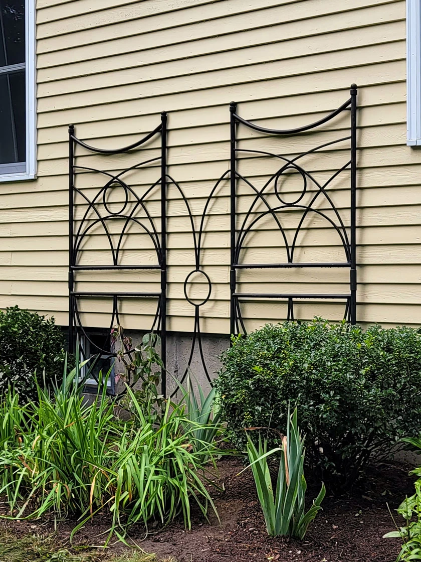 Achla Aurora Trellis